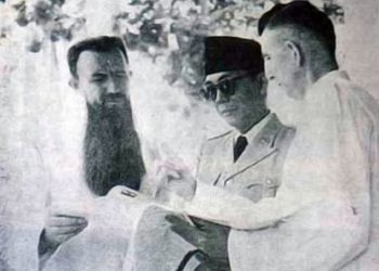 Gambar Artikel Bung Karno Di Ende, Remah remah kisah dari ende
