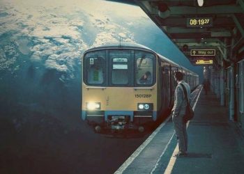 Perihal Wajah Asing di Kereta