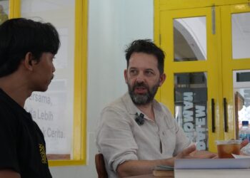 Antony Loewenstein: “Mendekati Israel adalah Kesalahan yang Memalukan bagi Indonesia”